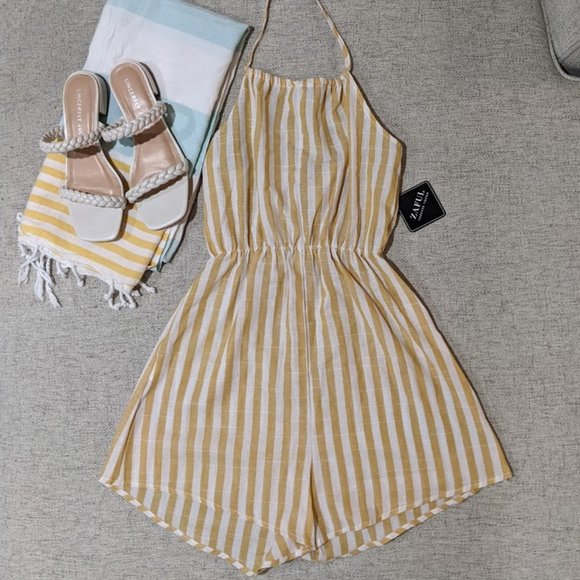 ZAFUL Striped Halter Wide Leg Romper - Picture 2 of 9